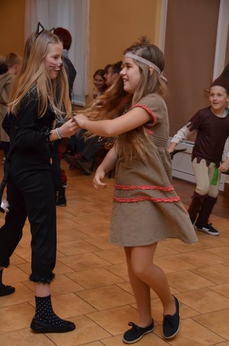 Raciąż: Karnawałowe szaleństwa na parkiecie - ZDJĘCIA