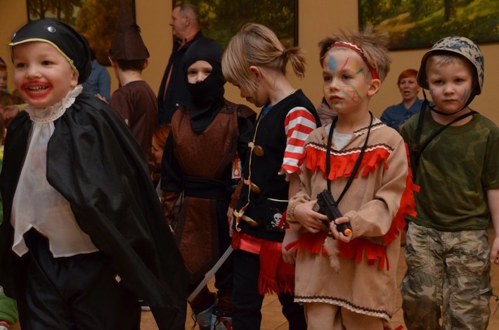 Raciąż: Karnawałowe szaleństwa na parkiecie - ZDJĘCIA