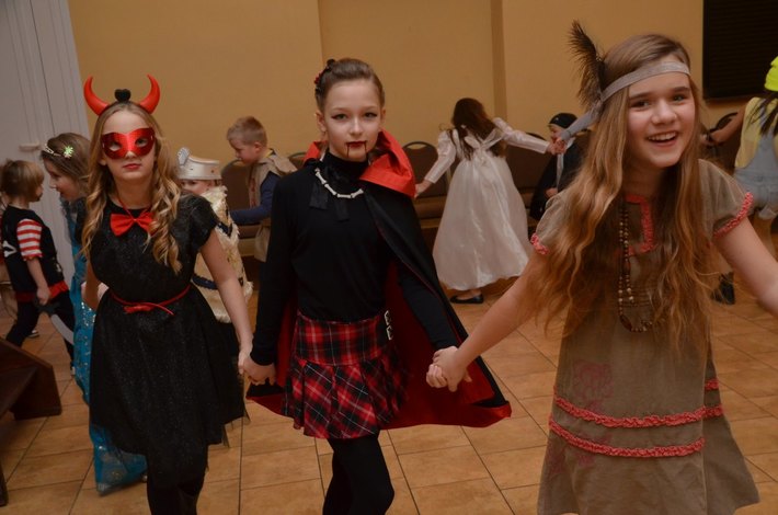 Raciąż: Karnawałowe szaleństwa na parkiecie - ZDJĘCIA