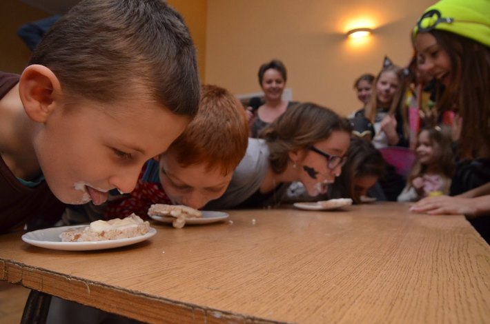 Raciąż: Karnawałowe szaleństwa na parkiecie - ZDJĘCIA