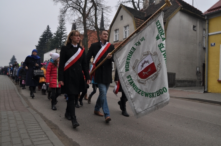 Gmina Śliwice: Uczniowie wspominali ks. Erharda Staniszewskiego - ZDJĘCIA