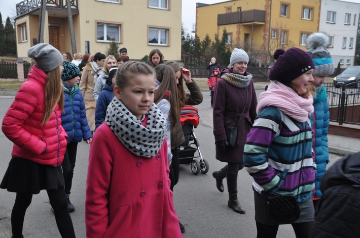 Gmina Śliwice: Uczniowie wspominali ks. Erharda Staniszewskiego - ZDJĘCIA