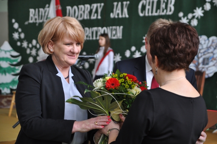 Gmina Śliwice: Uczniowie wspominali ks. Erharda Staniszewskiego - ZDJĘCIA