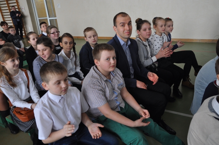 Gmina Śliwice: Uczniowie wspominali ks. Erharda Staniszewskiego - ZDJĘCIA