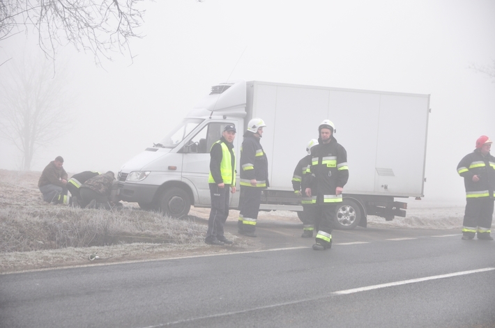 Bysław: Karambol 8 samochodów na DW 240! Było bardzo ślisko - ZDJĘCIA