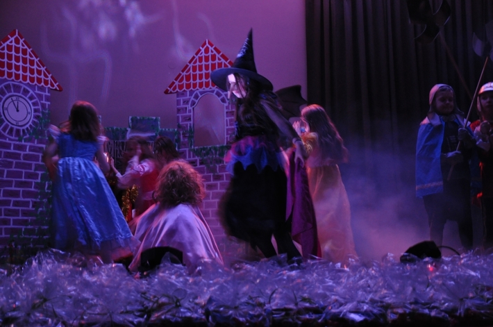 Konkurs tańca w Osiu - ZDJĘCIA