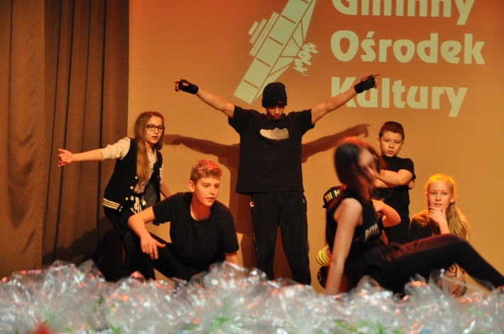 Konkurs tańca w Osiu - ZDJĘCIA