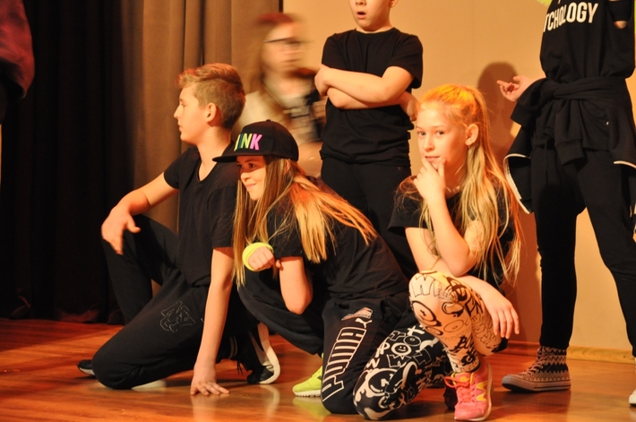 Konkurs tańca w Osiu - ZDJĘCIA