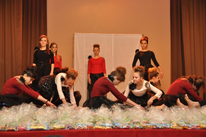 Konkurs tańca w Osiu - ZDJĘCIA