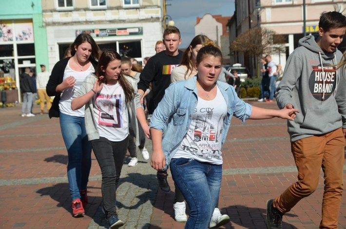 Tuchola: Belgijka na rynku - ZDJĘCIA