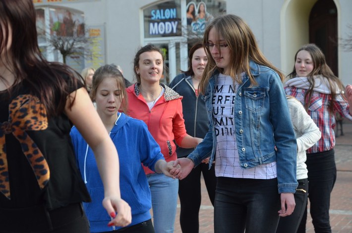 Tuchola: Belgijka na rynku - ZDJĘCIA