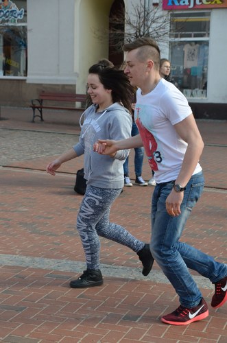 Tuchola: Belgijka na rynku - ZDJĘCIA