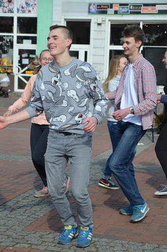 Tuchola: Belgijka na rynku - ZDJĘCIA