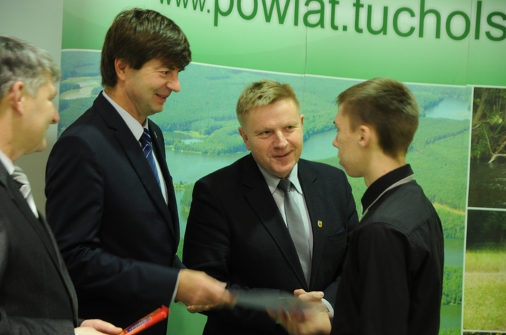 Stypendia starosty tucholskiego dla 47 osób!