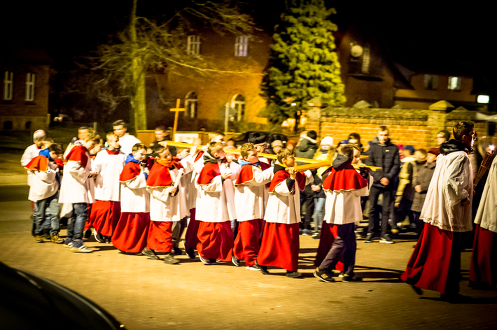 Droga krzyżowa w Cekcynie - ZDJĘCIA
