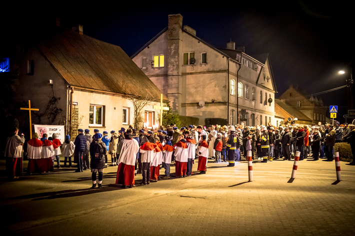 Droga krzyżowa w Cekcynie - ZDJĘCIA