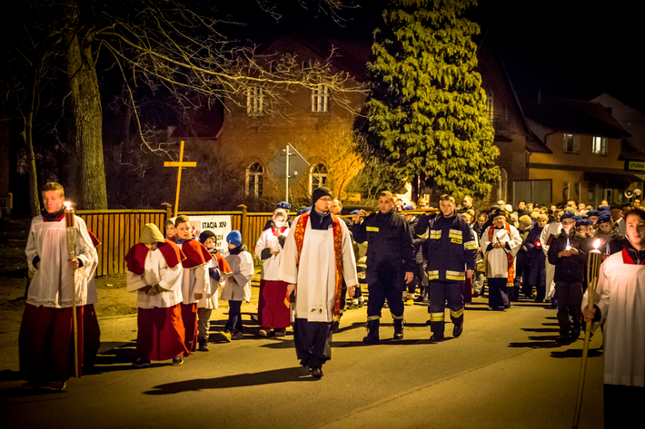 Droga krzyżowa w Cekcynie - ZDJĘCIA