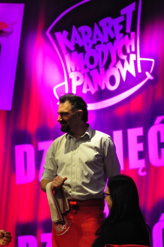 Kabaret Młodych Panów rozśmieszał w Tucholi - ZDJĘCIA