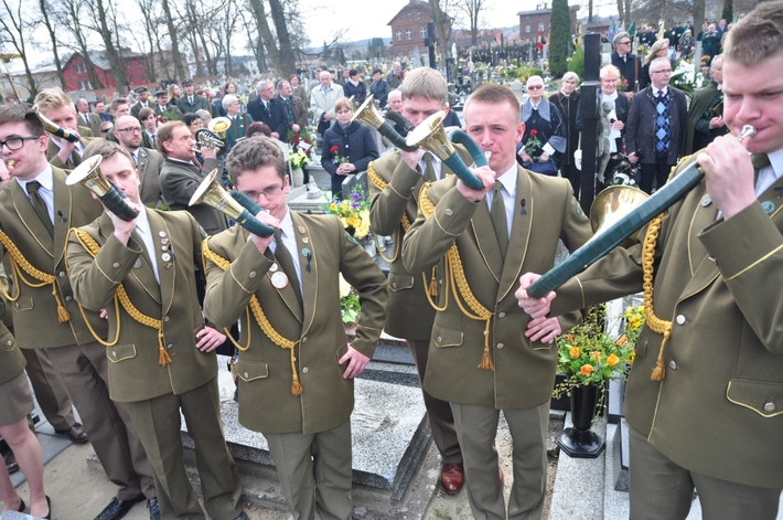 Tuchola: Pogrzeb Piotra Grzywacza - ZDJĘCIA