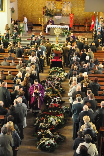 Tuchola: Pogrzeb Piotra Grzywacza - ZDJĘCIA