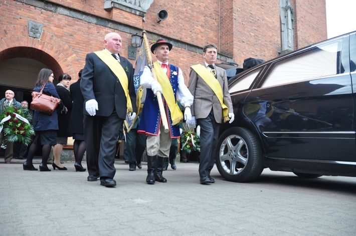 Tuchola: Pogrzeb Piotra Grzywacza - ZDJĘCIA