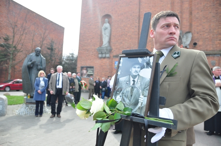 Tuchola: Pogrzeb Piotra Grzywacza - ZDJĘCIA