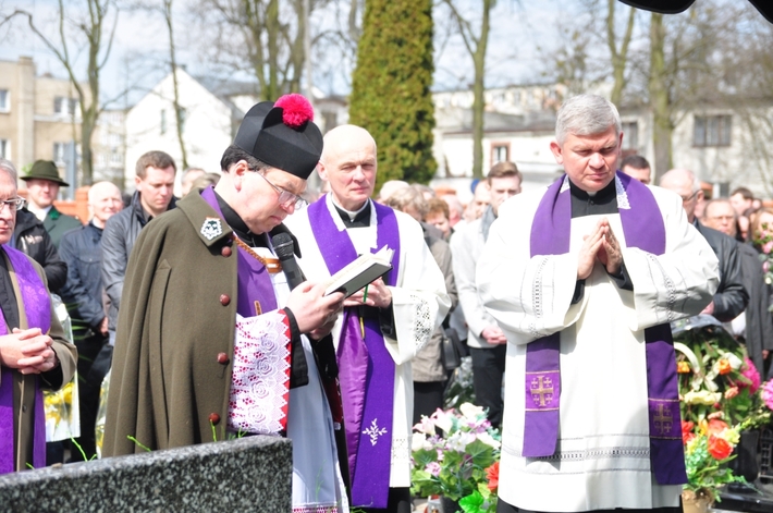 Tuchola: Pogrzeb Piotra Grzywacza - ZDJĘCIA