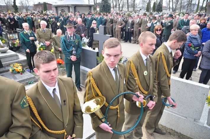 Tuchola: Pogrzeb Piotra Grzywacza - ZDJĘCIA