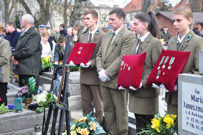 Tuchola: Pogrzeb Piotra Grzywacza - ZDJĘCIA