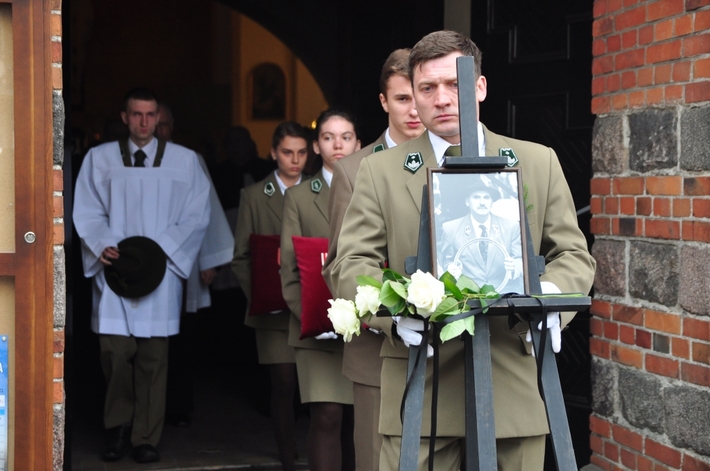 Tuchola: Pogrzeb Piotra Grzywacza - ZDJĘCIA