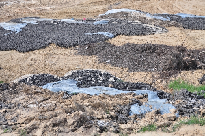 Lubiewo,Bysław: Jak komunalka odpad z oczyszczalni wywiozła... ZDJĘCIA