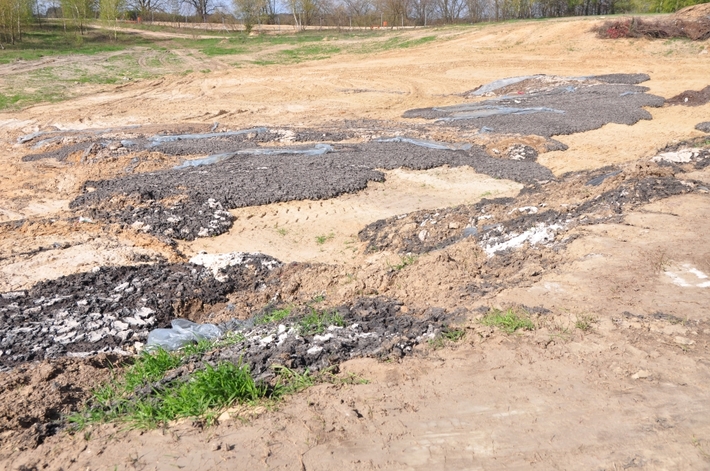 Lubiewo,Bysław: Jak komunalka odpad z oczyszczalni wywiozła... ZDJĘCIA