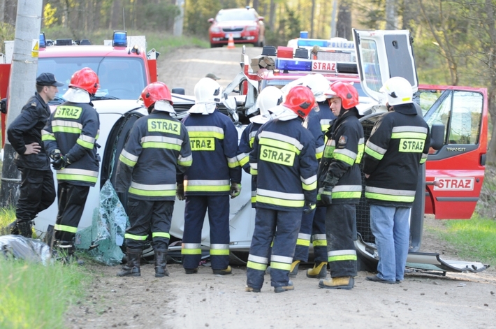 Prowadziła po alkoholu. Dwie osoby zginęły w wypadku koło Klocka - ZDJĘCIA