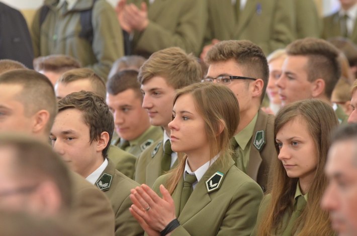 Tuchola: Pożegnanie absolwentów w Leśniku - ZDJĘCIA