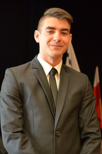 Tuchola: ZSLiA ze świadectwami w ręku - ZDJĘCIA