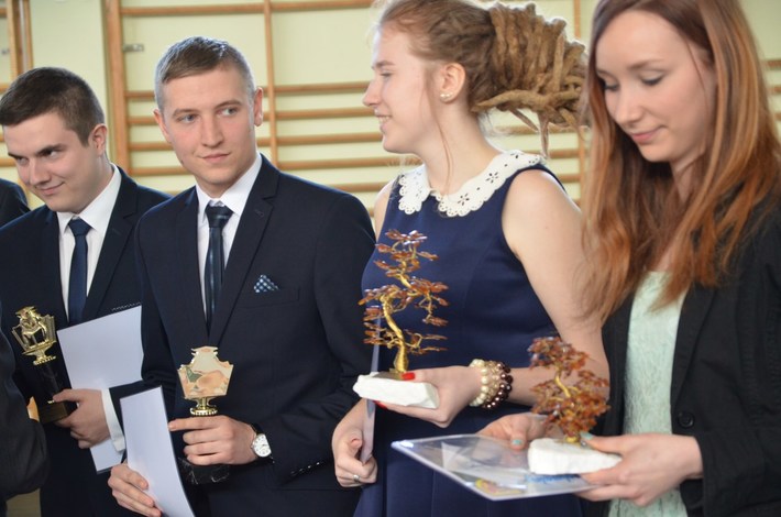 Tuchola: W ZSLiT wręczono nagrody i świadectwa - ZDJĘCIA