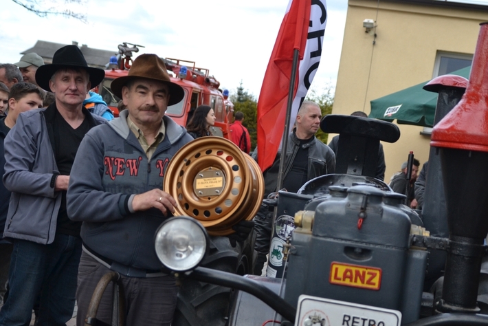 Gmina Śliwice: Retro Traktor ze Złotą Felgą - GALERIA ZDJĘĆ