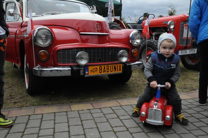 Gmina Śliwice: Retro Traktor ze Złotą Felgą - GALERIA ZDJĘĆ