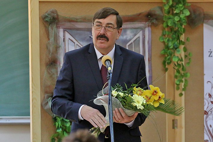 Tucholska Szkoła Realna pożegnała absolwentów - ZDJĘCIA