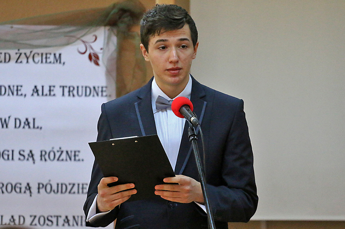 Tucholska Szkoła Realna pożegnała absolwentów - ZDJĘCIA