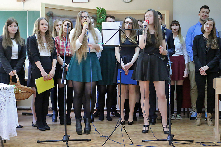 Tucholska Szkoła Realna pożegnała absolwentów - ZDJĘCIA