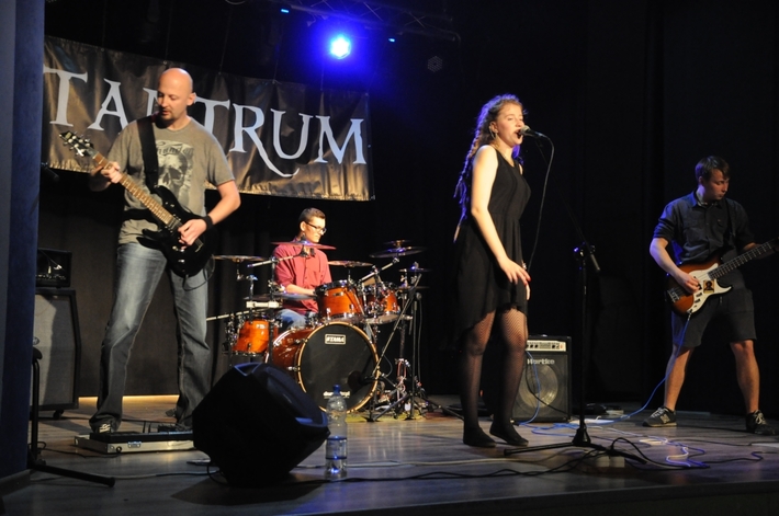 Koncert w Cekcynie: zagrali Tantrum i HybridCore - ZDJĘCIA