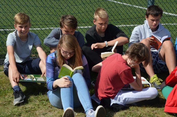 Tuchola: Gimnazjaliści bili rekord - ZDJĘCIA