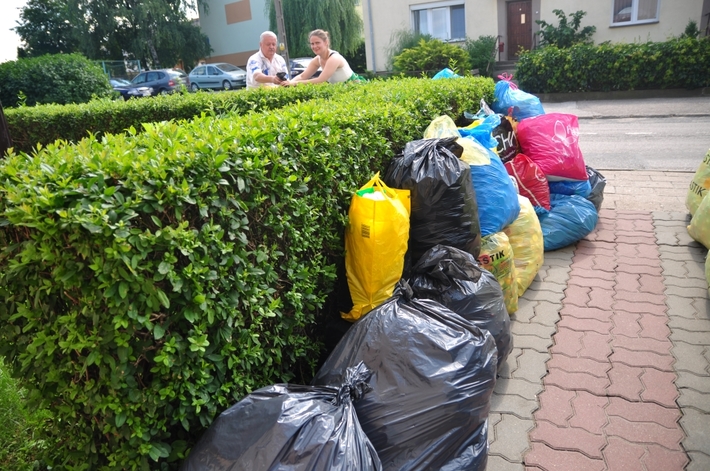 Zbieramy nakrętki dla Karoliny - ZDJĘCIA