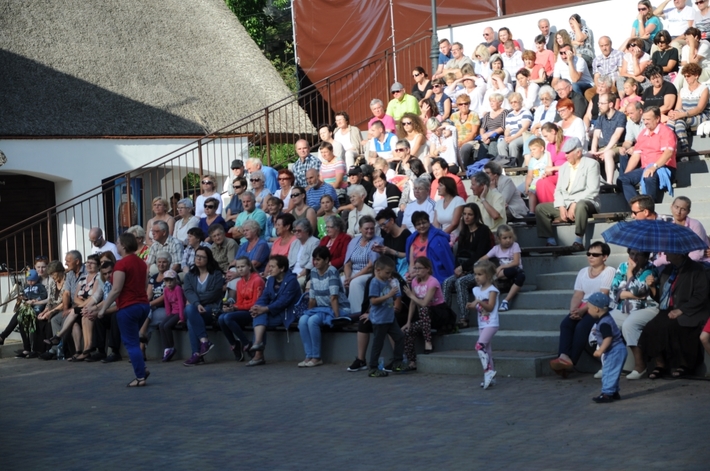 Gmina Cekcyn: Kocioł na poważnie w amfiteatrze - GALERIA ZDJĘĆ