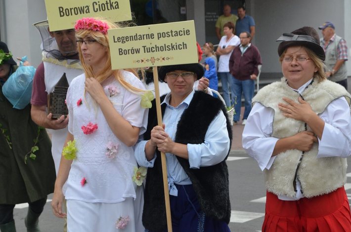 Tuchola: Pochód Borowiaków - ZDJĘCIA