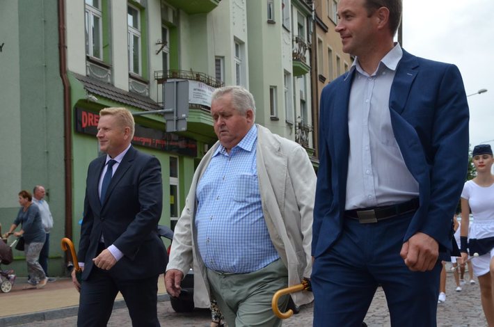 Tuchola: Pochód Borowiaków - ZDJĘCIA