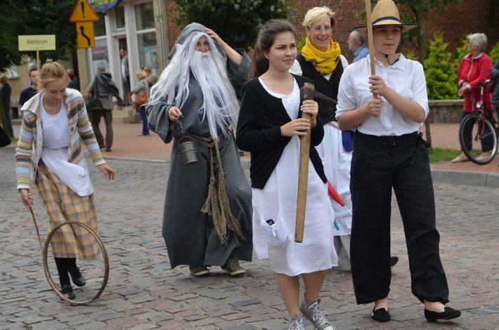 Tuchola: Pochód Borowiaków - ZDJĘCIA