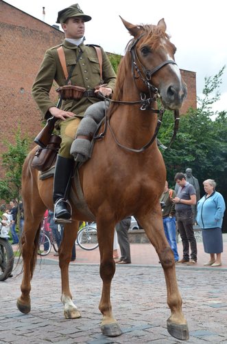 Tuchola: Pochód Borowiaków - ZDJĘCIA