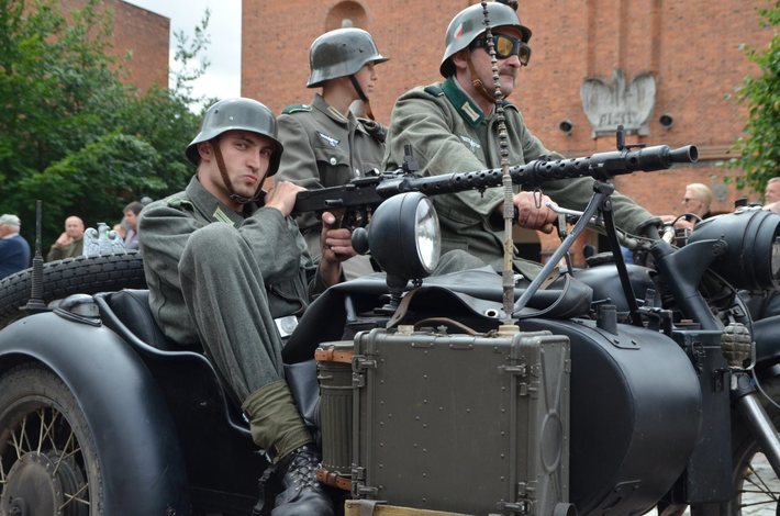 Tuchola: Pochód Borowiaków - ZDJĘCIA